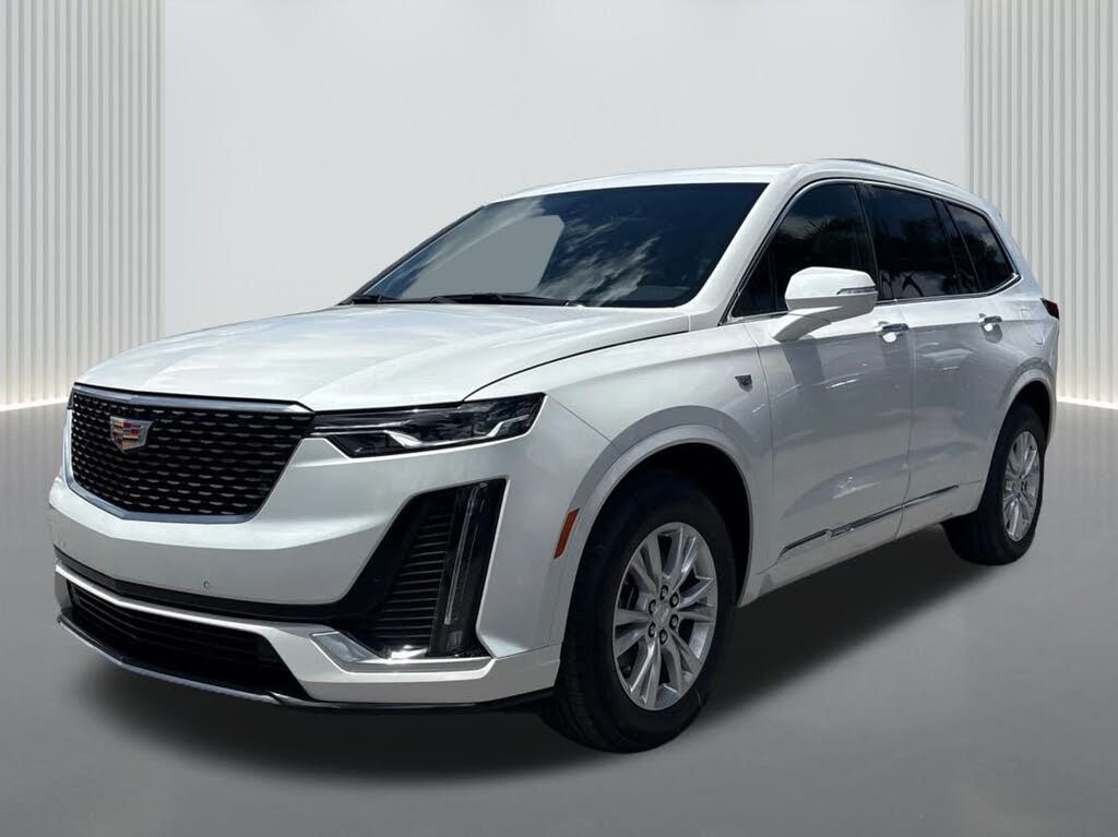 2025 Cadillac XT6 Luxury FWD