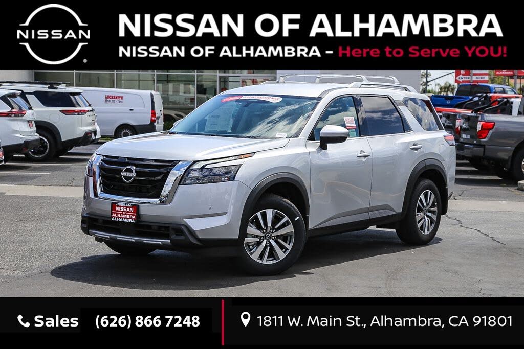 2025 Nissan Pathfinder SL FWD