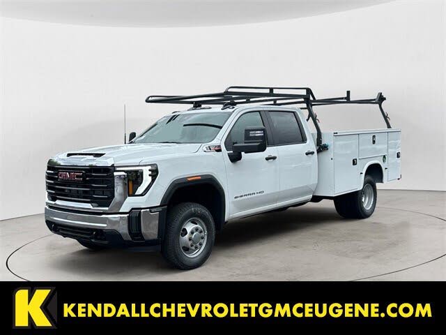 2025 GMC Sierra 3500HD Chassis Pro Crew Cab 4WD