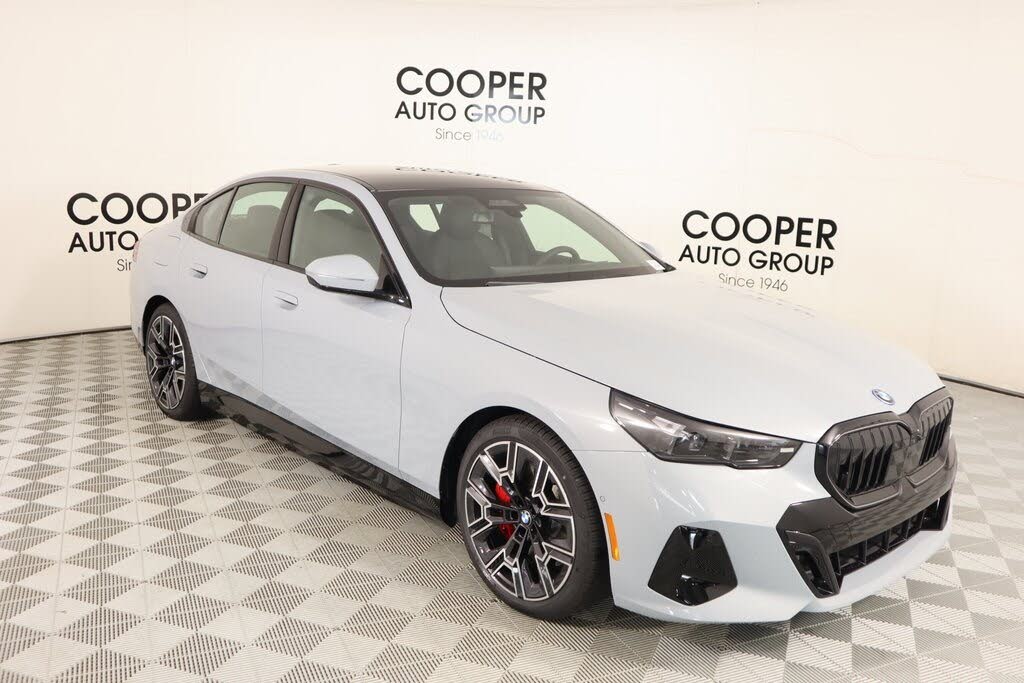 2026 BMW 5 Series 550e xDrive