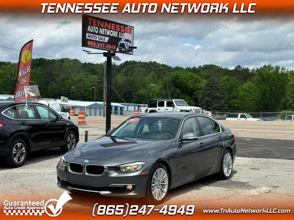 2013 BMW 3 Series 328i Sedan RWD