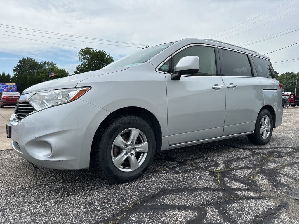 2017 Nissan Quest SV