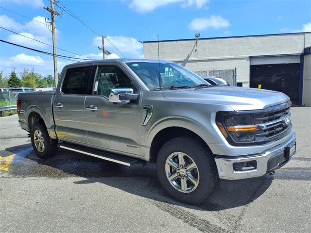 2025 Ford F-150 XLT SuperCrew 4WD