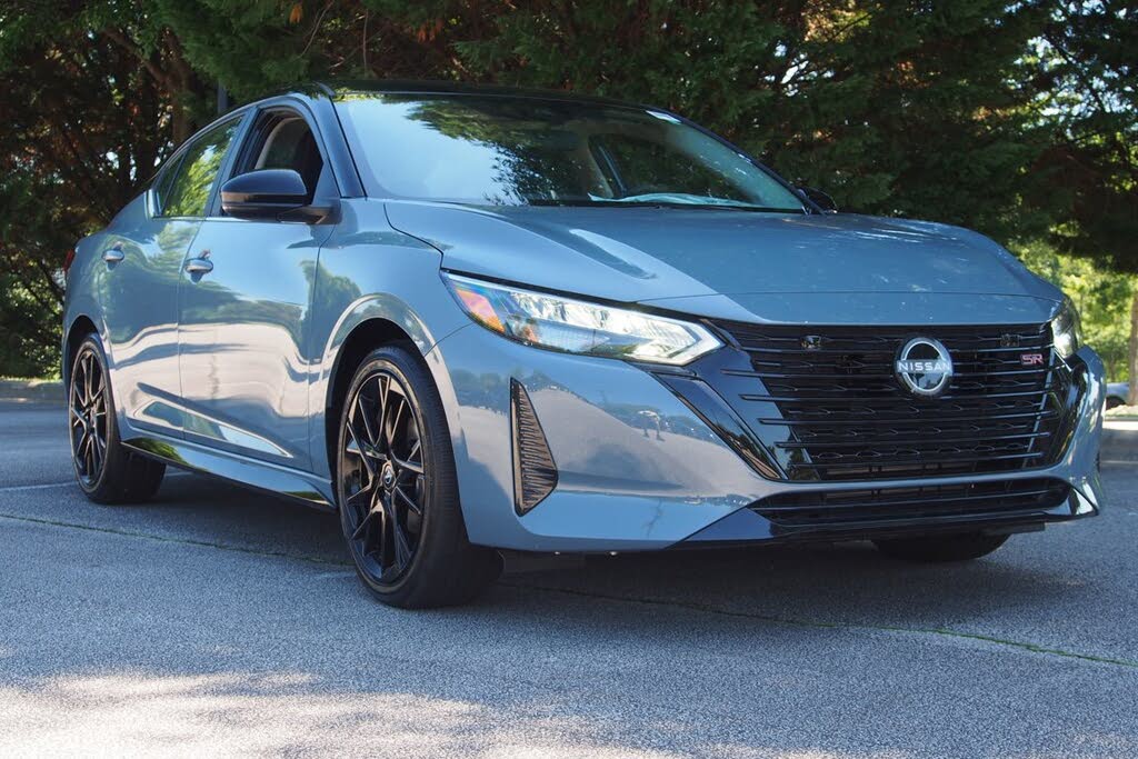 2025 Nissan Sentra SR FWD