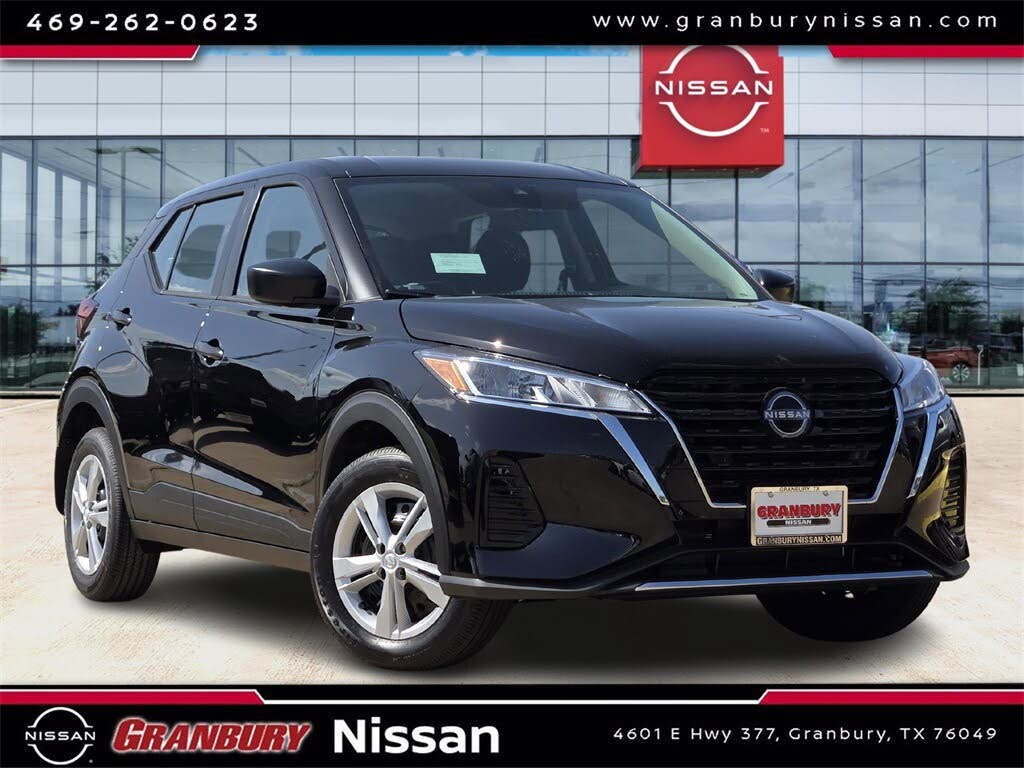 2025 Nissan Kicks Play S FWD