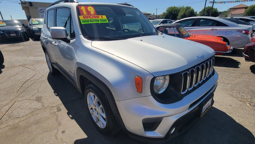 2019 Jeep Renegade Latitude FWD