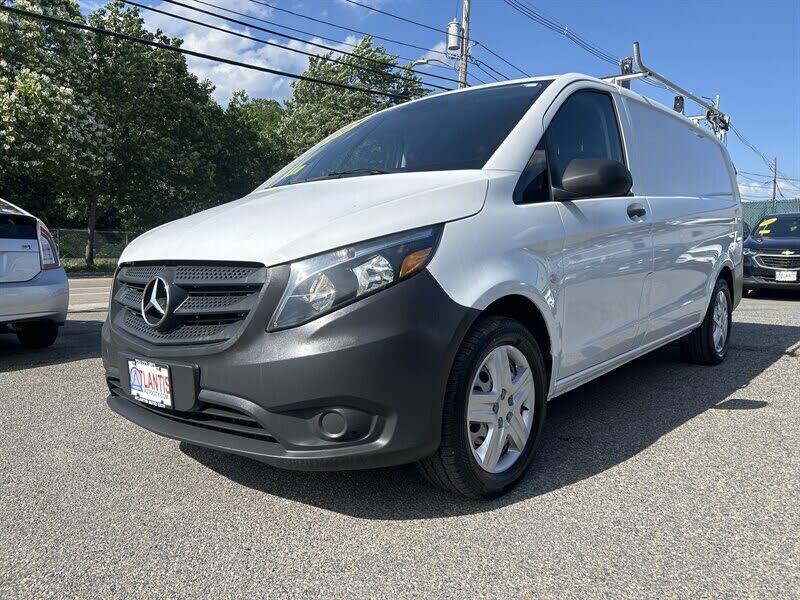 2017 Mercedes-Benz Metris Worker Passenger