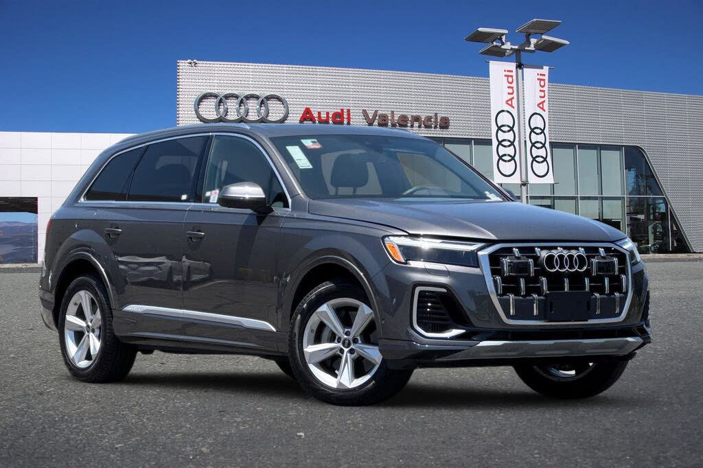 2025 Audi Q7 quattro Premium 55 TFSI