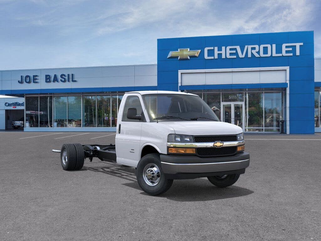 2025 Chevrolet Express Chassis 3500 Cutaway 177
