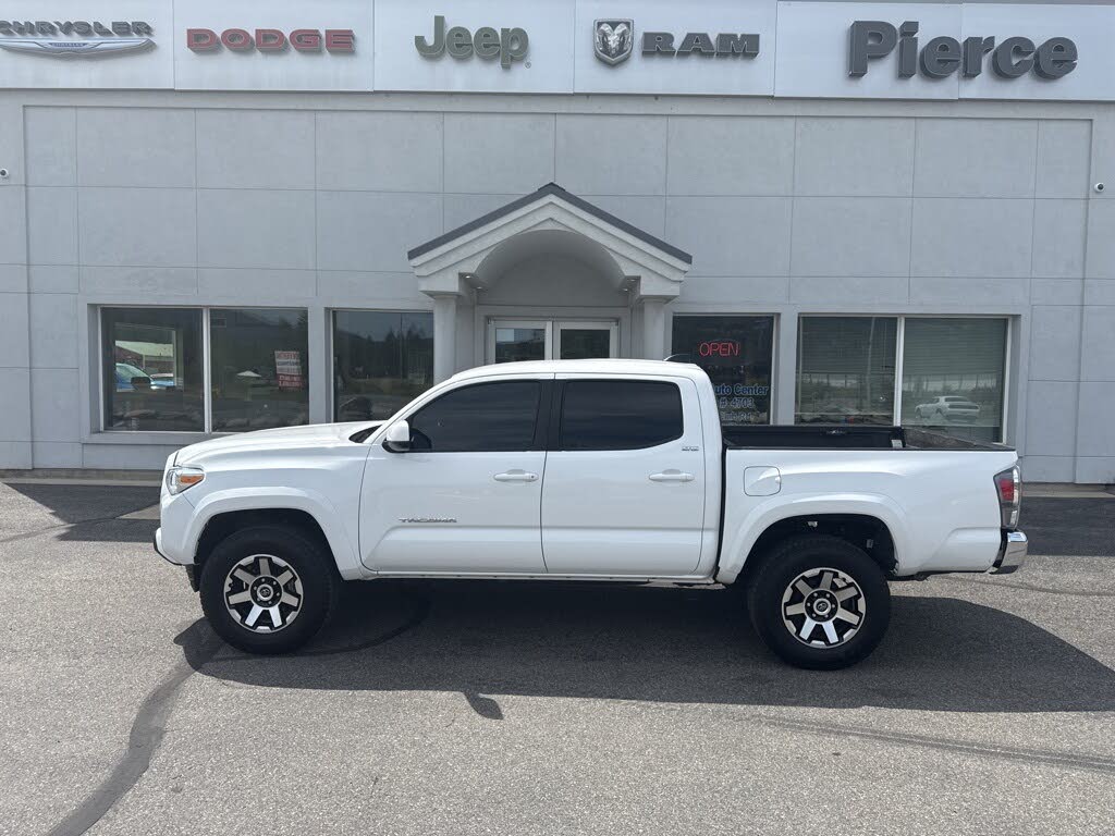 2022 Toyota Tacoma SR5 V6 Double Cab 4WD