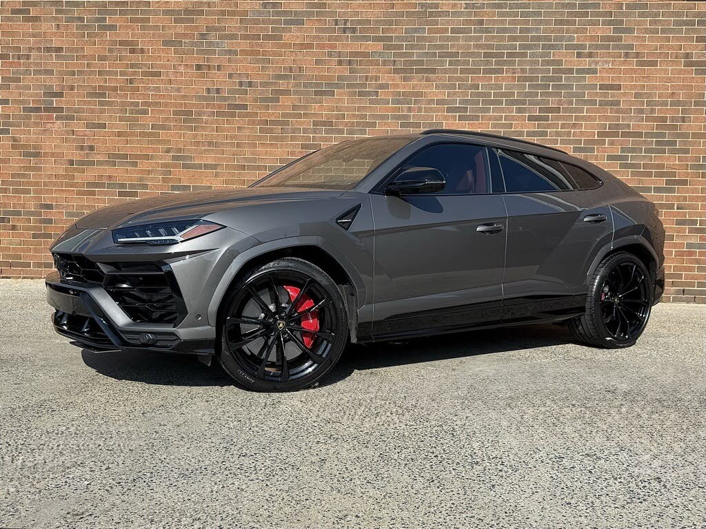2022 Lamborghini Urus AWD