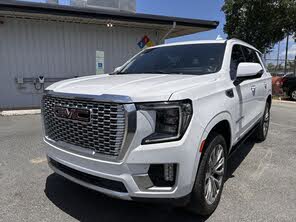 GMC Yukon Denali 4WD