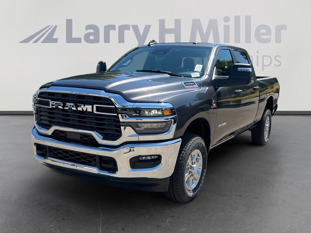 2025 RAM 2500 Big Horn Crew Cab 4WD