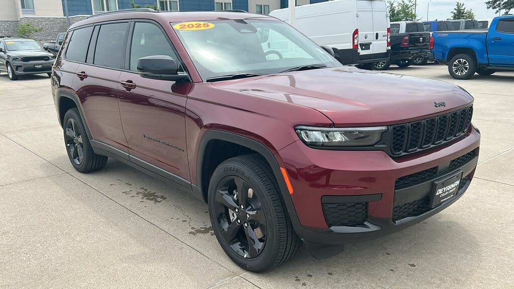 2025 Jeep Grand Cherokee L Altitude X 4WD