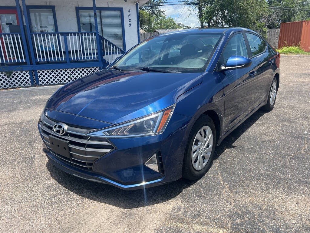 2020 Hyundai Elantra SE FWD