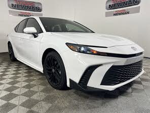 Toyota Camry SE FWD