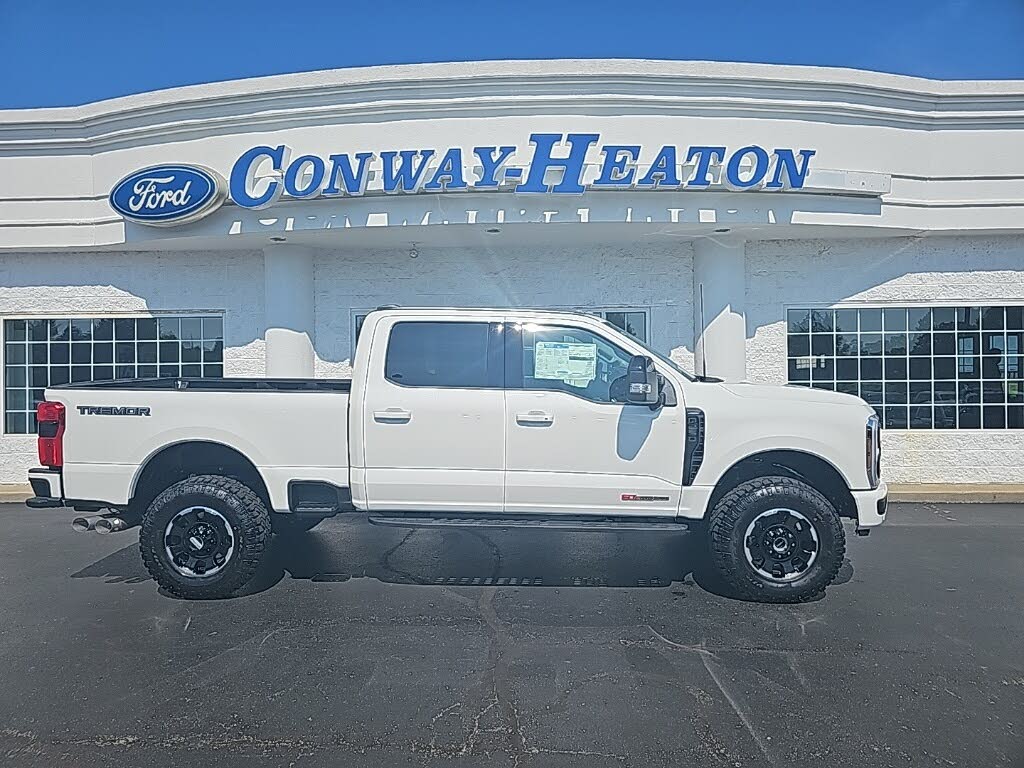 2025 Ford F-250 Super Duty Lariat Crew Cab 4WD