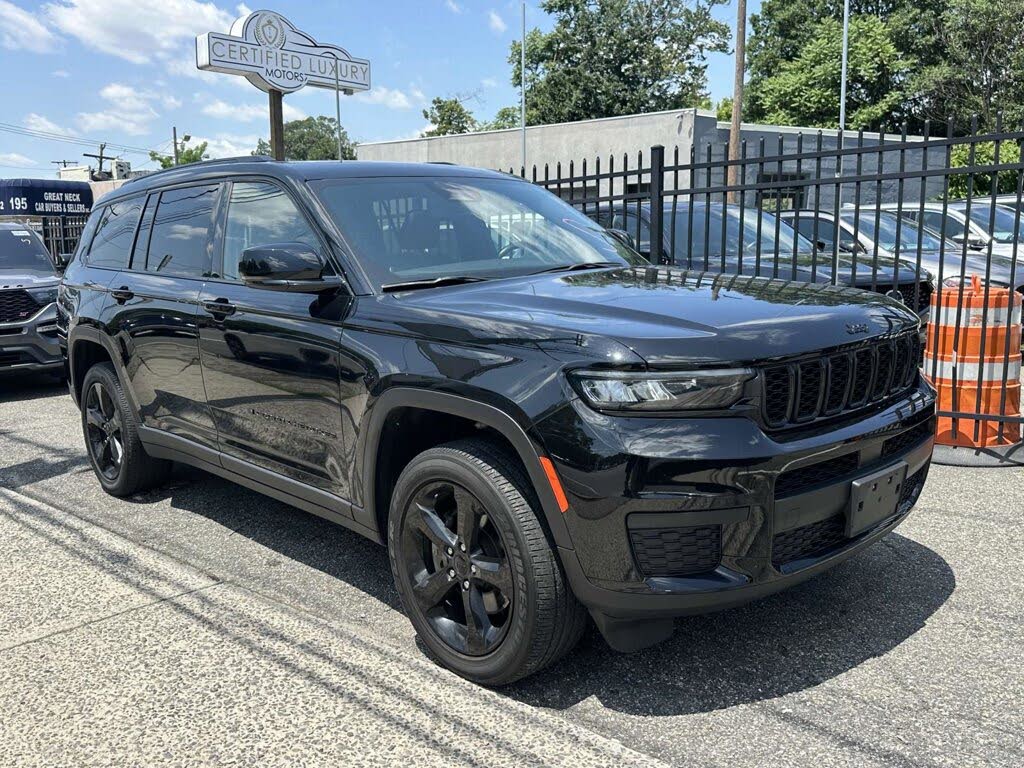 2022 Jeep Grand Cherokee L Altitude 4WD