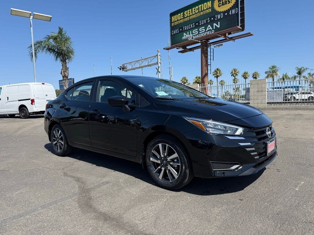 2025 Nissan Versa SV FWD
