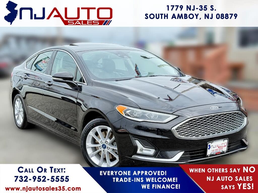 2019 Ford Fusion Energi Titanium FWD