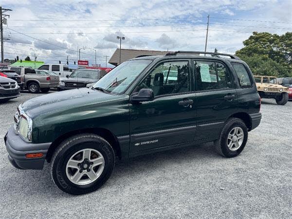 2003 Chevrolet Tracker 4-Door 4WD