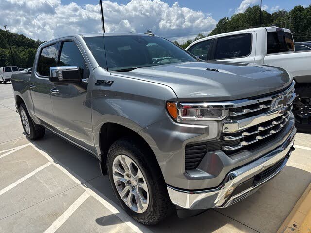 2024 Chevrolet Silverado 1500 LTZ Crew Cab 4WD
