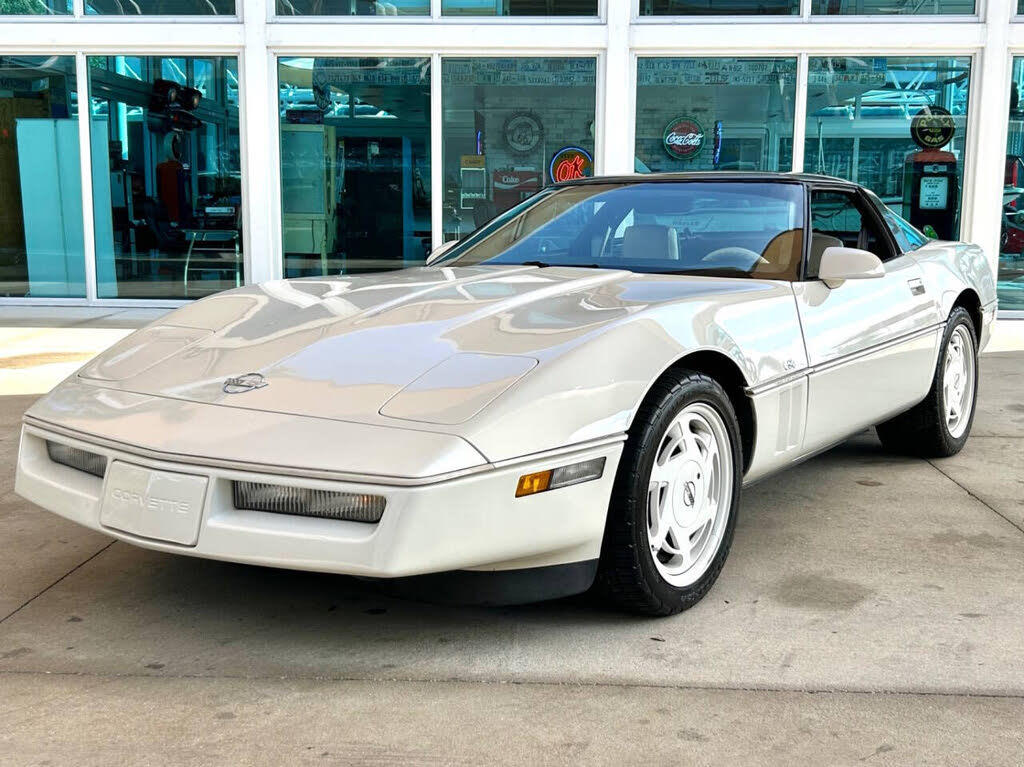 1988 Chevrolet Corvette Coupe RWD