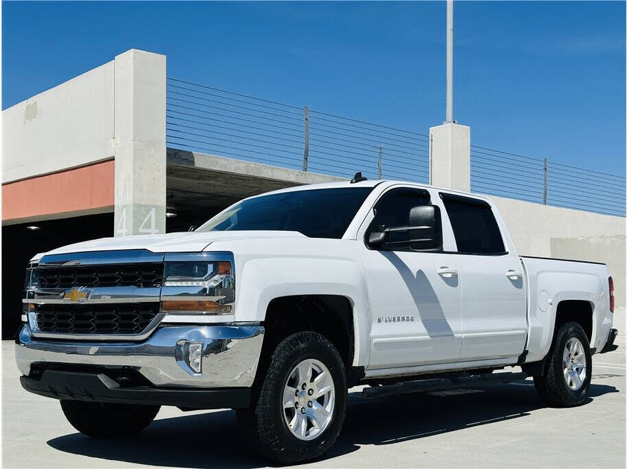 2018 Chevrolet Silverado 1500 LT Crew Cab 4WD