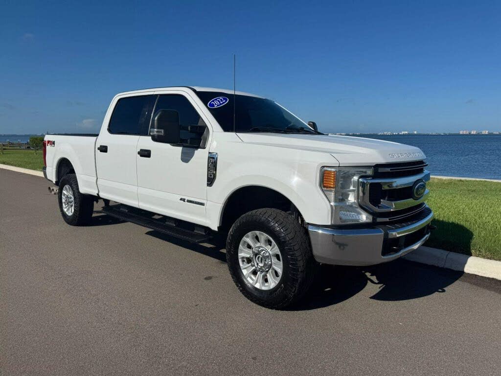 2022 Ford F-250 Super Duty XLT Crew Cab 4WD