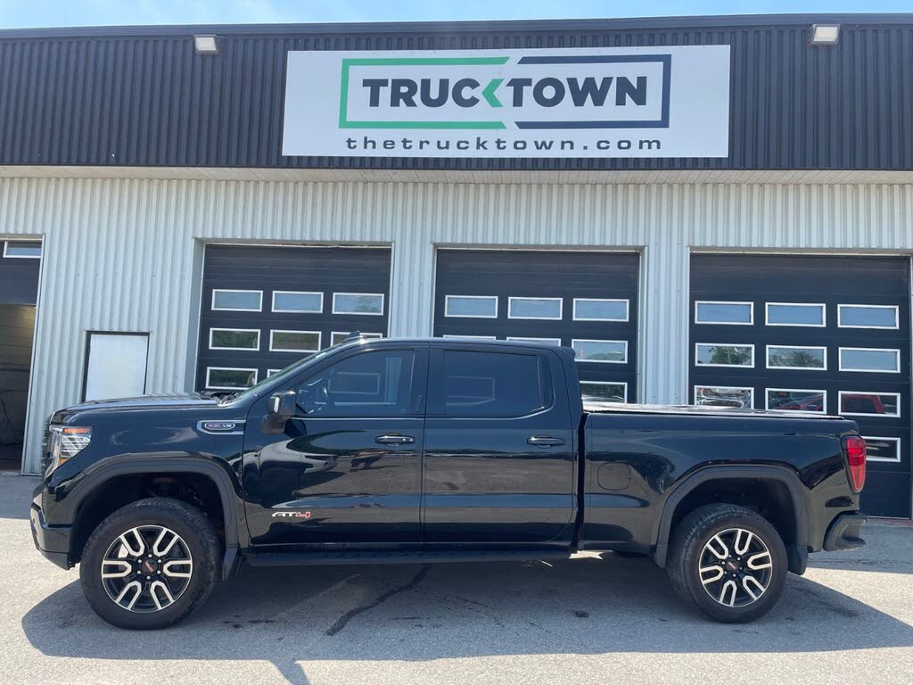 2022 GMC Sierra 1500 AT4