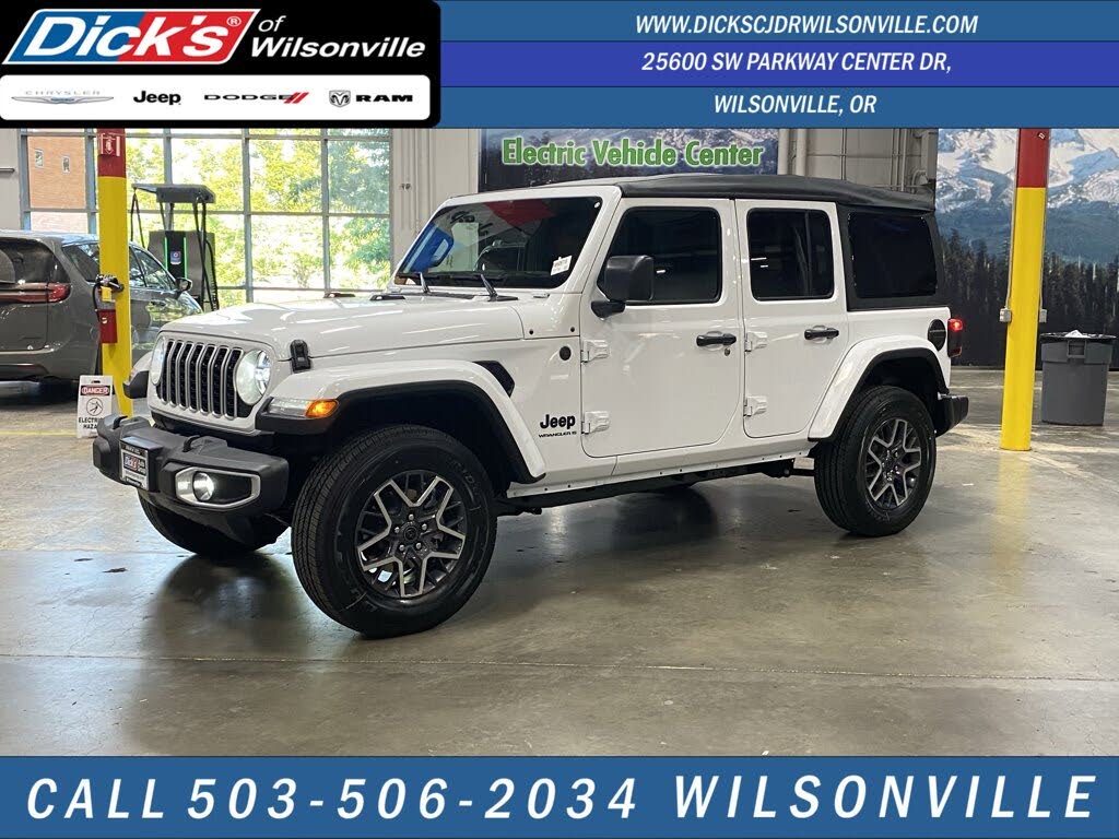 2025 Jeep Wrangler Sahara 4-Door 4WD