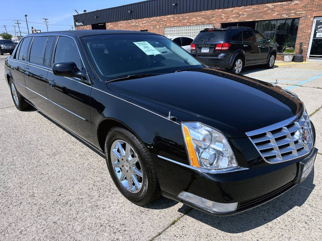 2011 Cadillac DTS Pro Coachbuilder Limo FWD