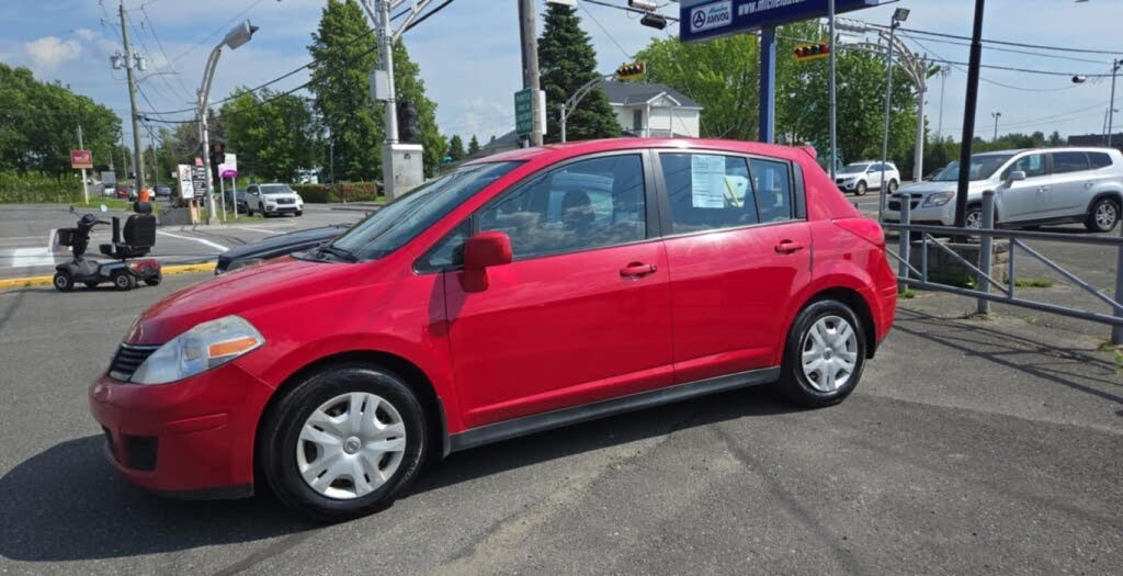 2008 Nissan Versa S Hatchback