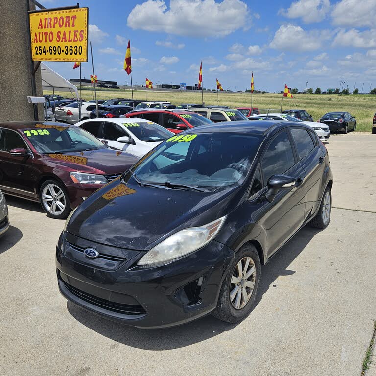 2013 Ford Fiesta SE Hatchback