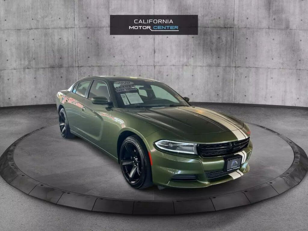 2020 Dodge Charger SXT RWD