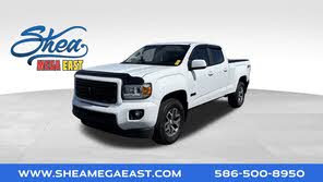 GMC Canyon All Terrain Crew Cab 4WD with Cloth