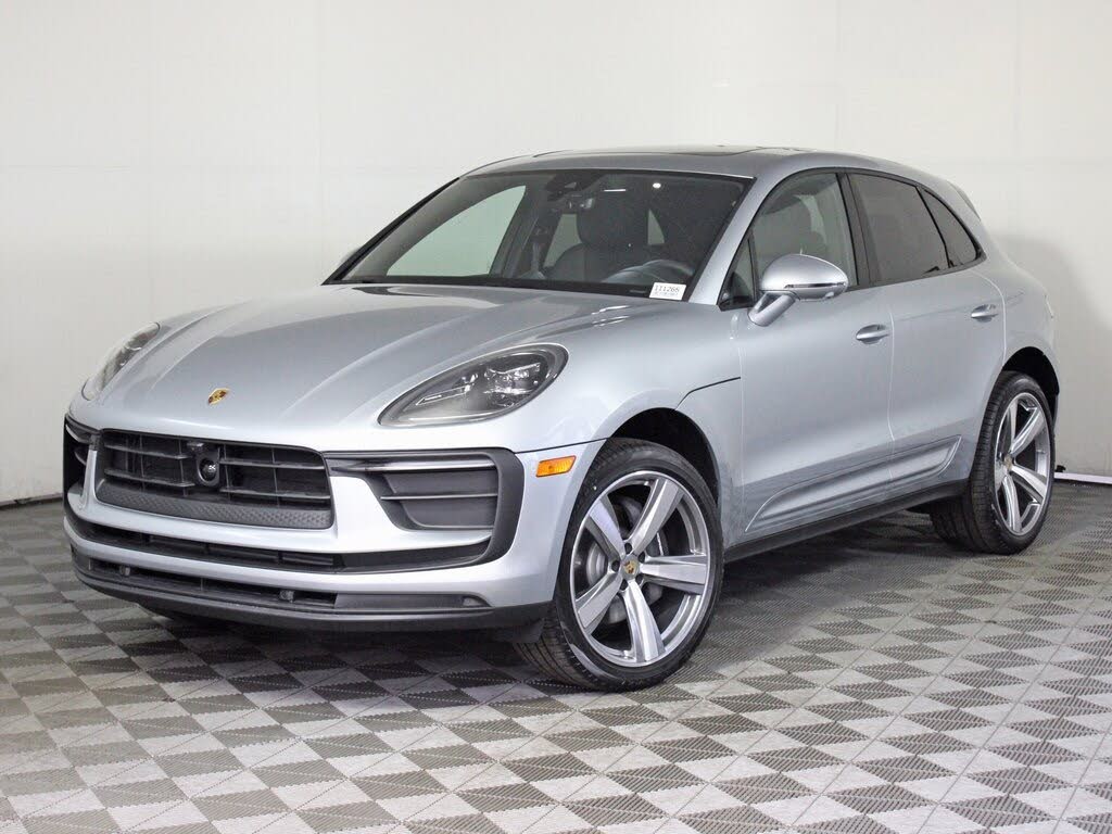 2025 Porsche Macan AWD