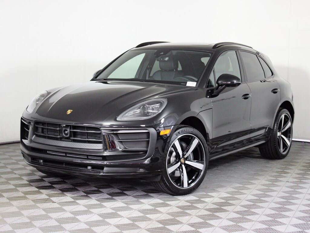 2025 Porsche Macan AWD