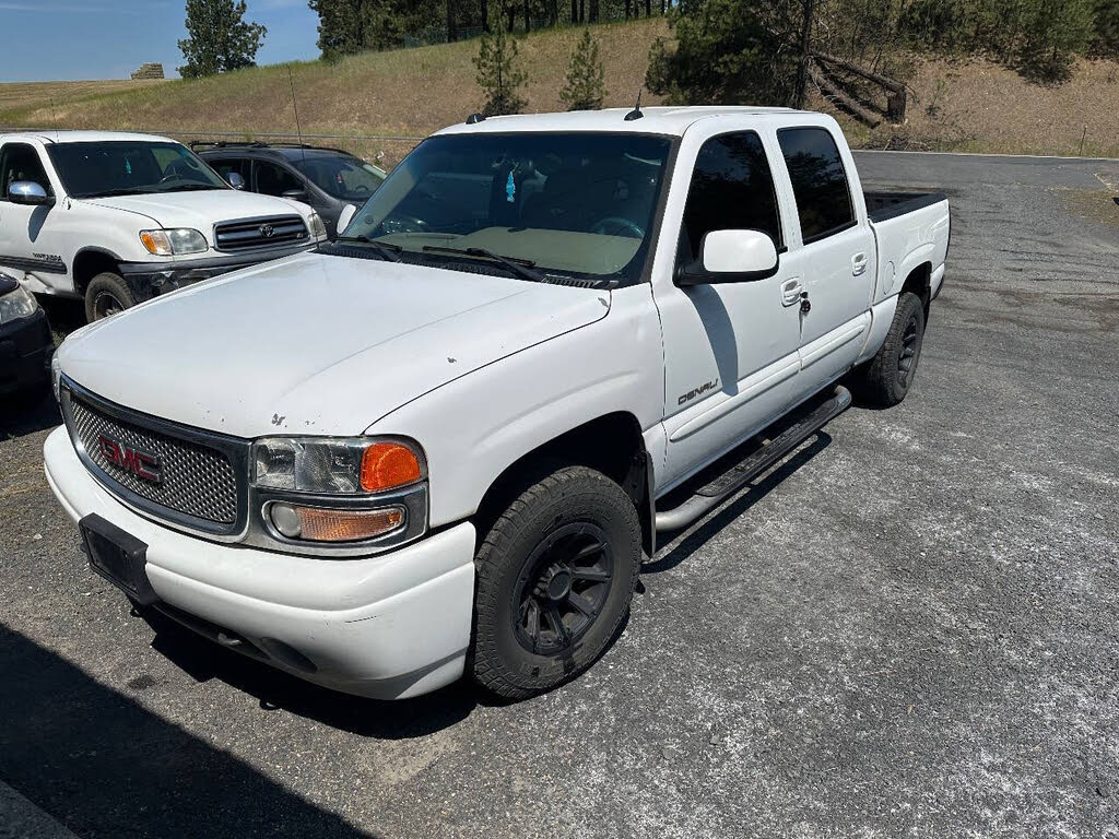 2005 GMC Sierra 1500 Denali AWD Crew Cab SB