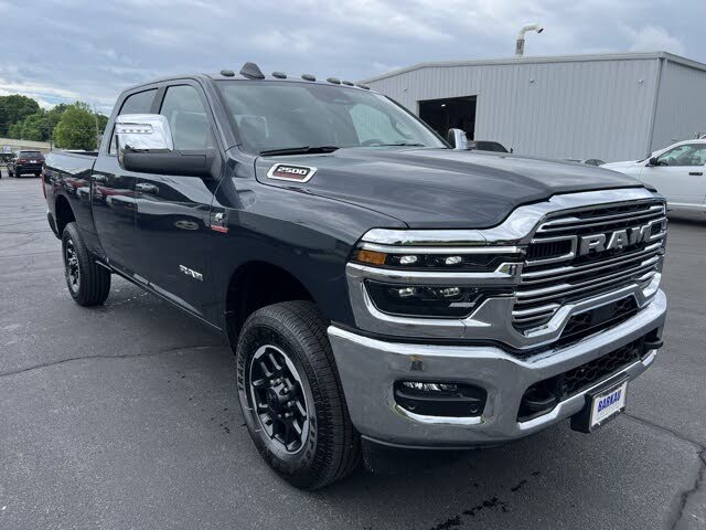 2025 RAM 2500 Laramie Crew Cab 4WD
