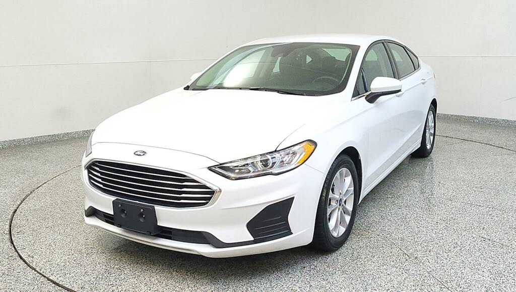 2020 Ford Fusion SE FWD
