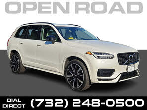 Volvo XC90 Recharge T8 Plus Dark Theme eAWD