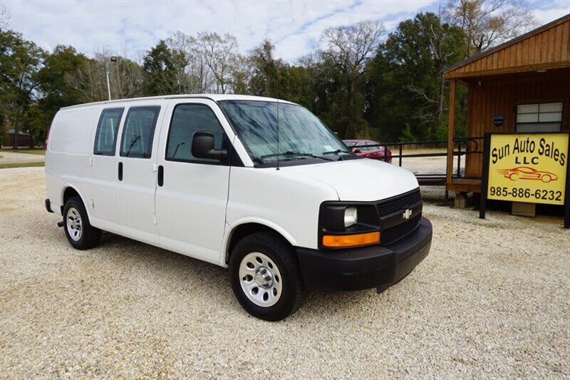 2010 Chevrolet Express Cargo 1500 RWD