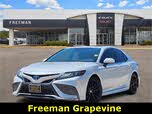 Toyota Camry Hybrid XSE FWD