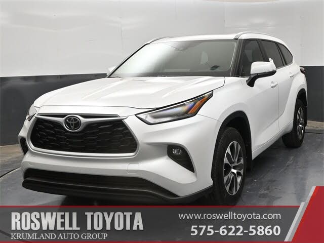 2025 Toyota Highlander XLE FWD