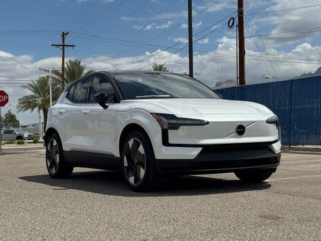 2025 Volvo EX30 Twin Plus eAWD