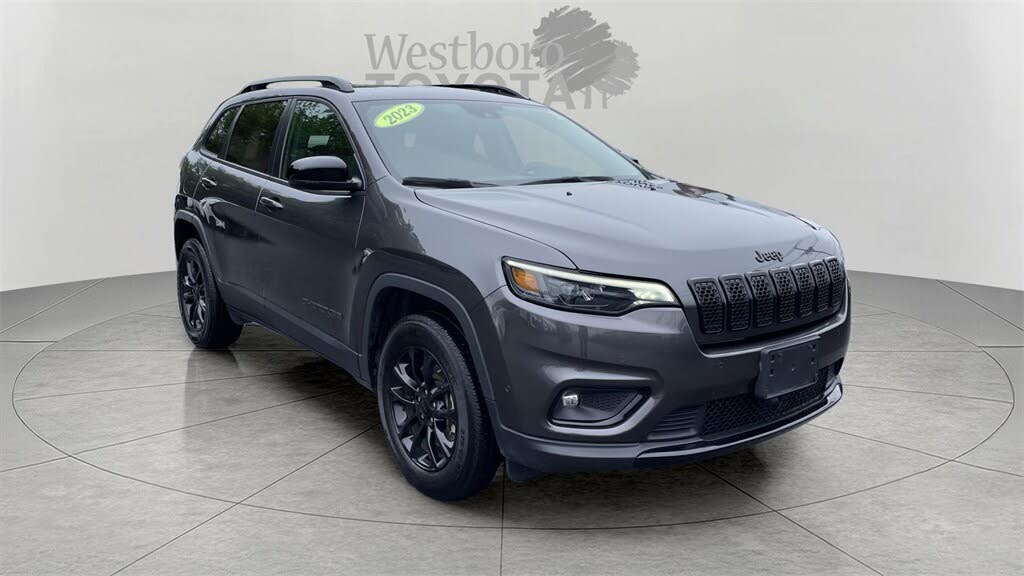 2023 Jeep Cherokee Altitude 4WD