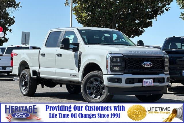 2025 Ford F-250 Super Duty XL Crew Cab 4WD