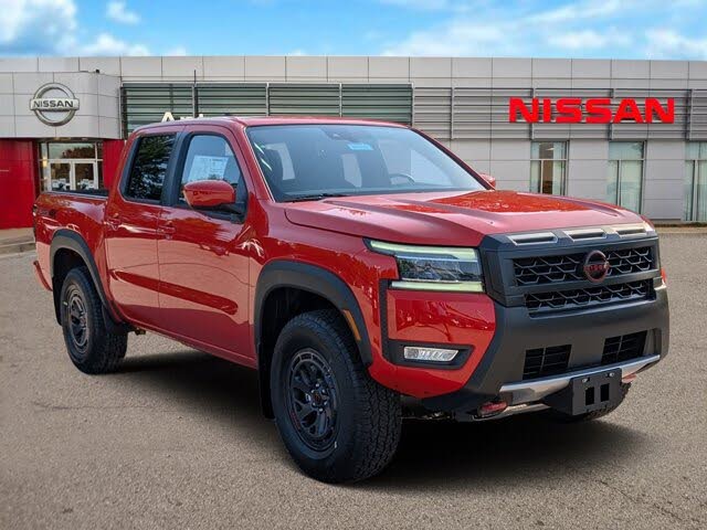 2025 Nissan Frontier PRO-4X Crew Cab 4WD