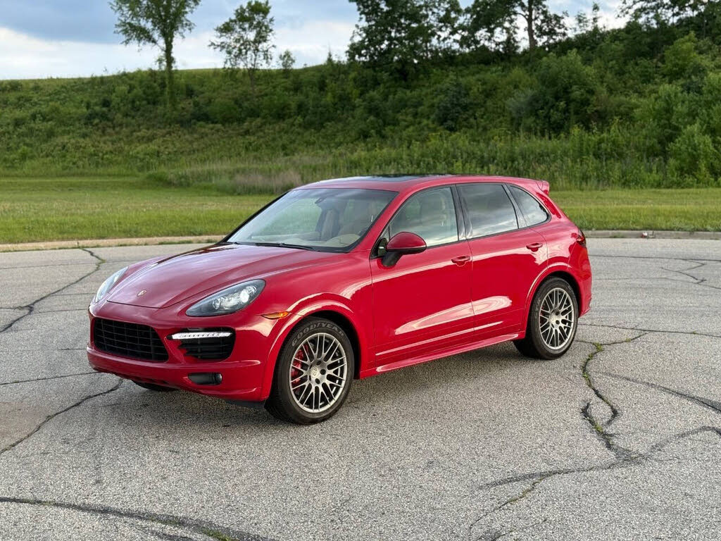 2013 Porsche Cayenne GTS AWD